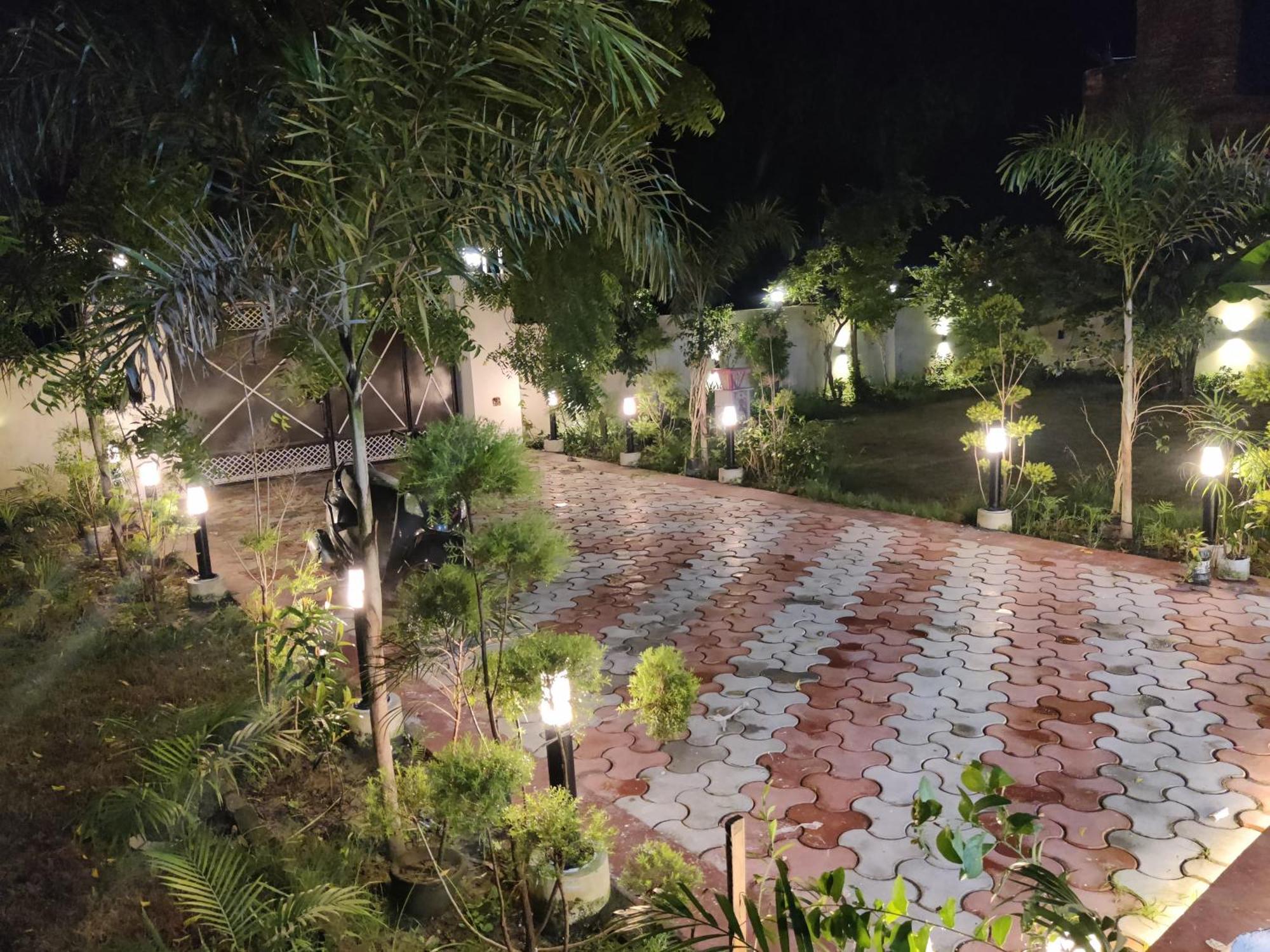 Gc Farms Ayodhya Exterior foto